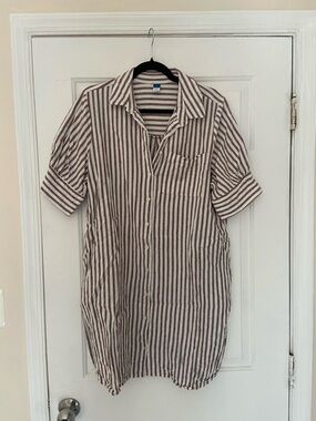 Old Navy Brown and White Vertical-Stripe Short-Sleeve Button-Up dress